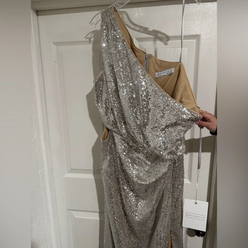 Mac Duggal Silver Sequin One Shoulder Gown size 14 - Picture 5 of 5